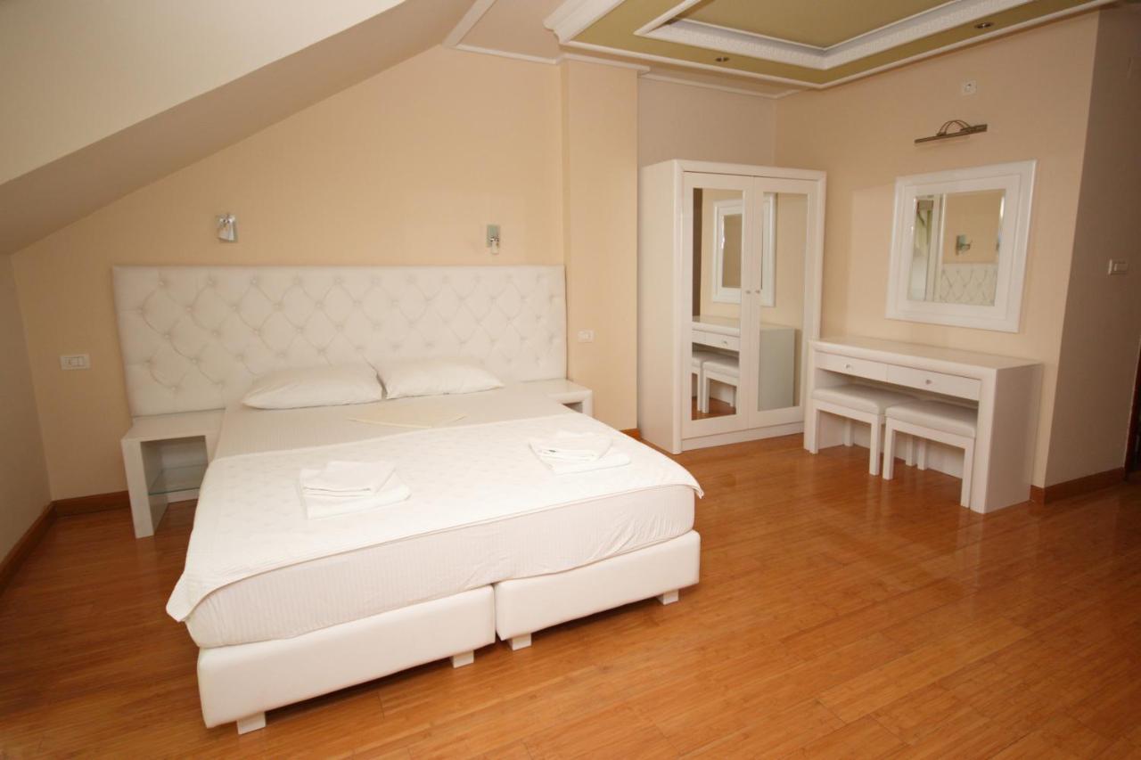 Hotel Rr Херцег-Новий Екстер'єр фото